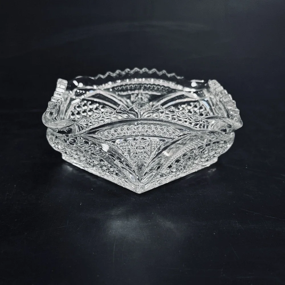 Vintage Mid Century Starburst‎ Clear Crystal Glass Ashtray Vanity Trinket Dish